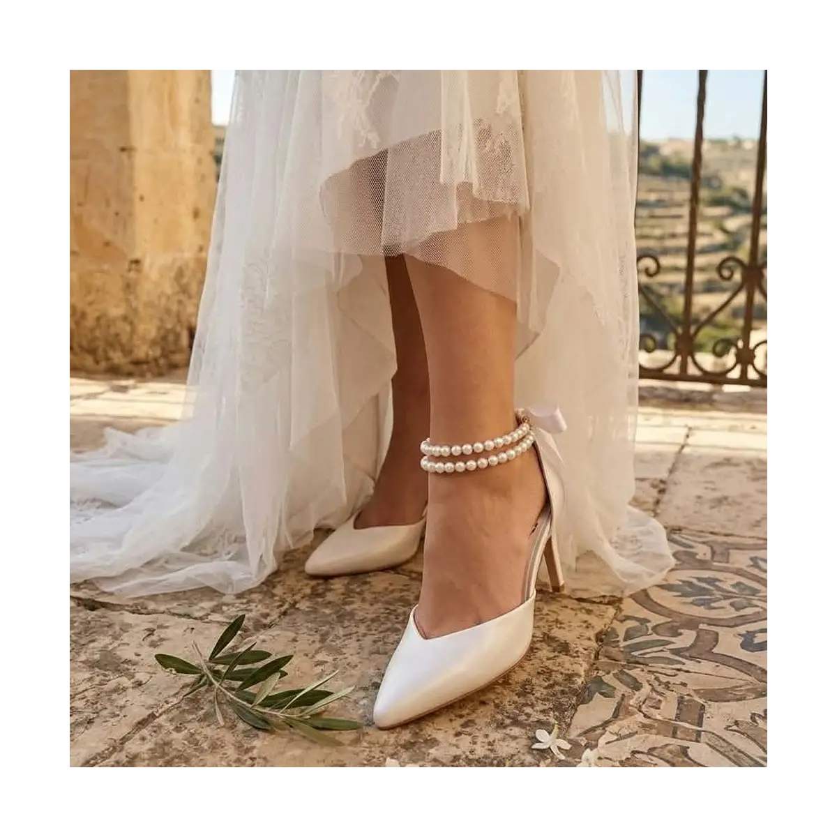 Molly Lou bridal pumps