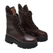 Lou boots Avril