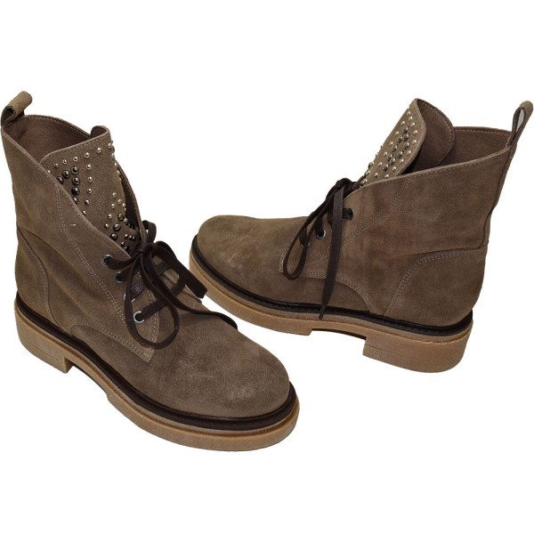 Patricia Miller boots 6906C
