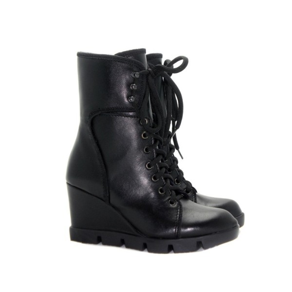 LOU BOOTIES  -  Angelina