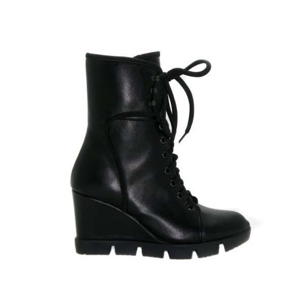 LOU BOOTIES  -  Angelina