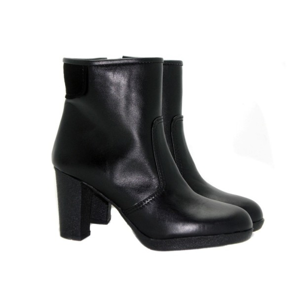 LOU BOOTIES  -  NORA