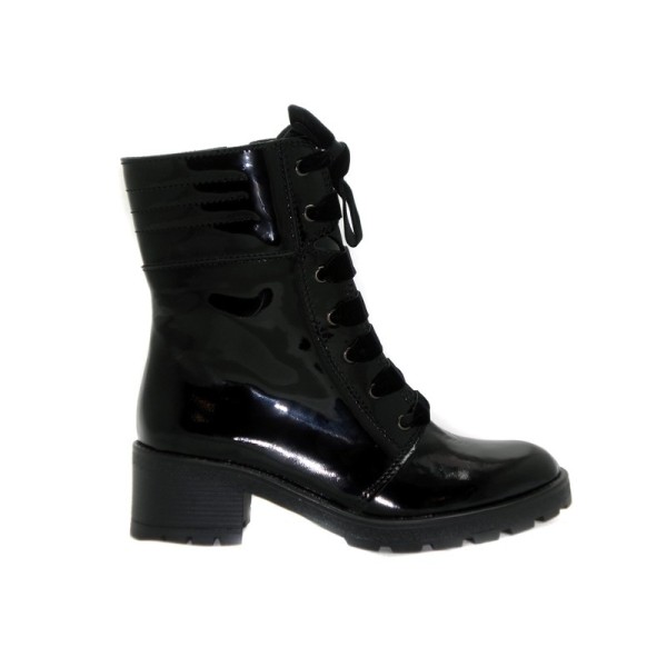 LOU BOOTIES  -  Lucianna