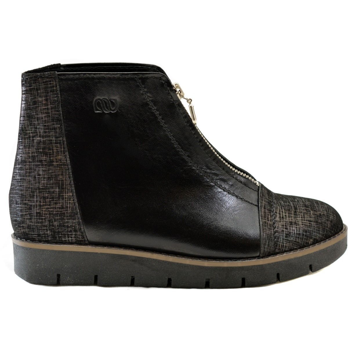 Lou booties Susie