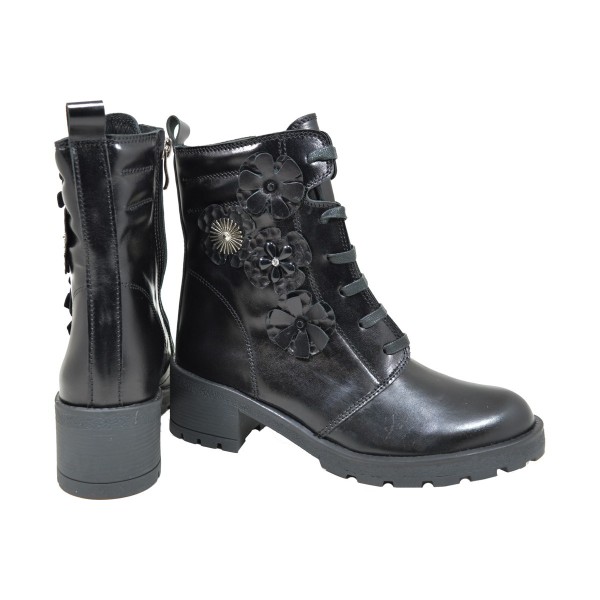 Lou booties Leona