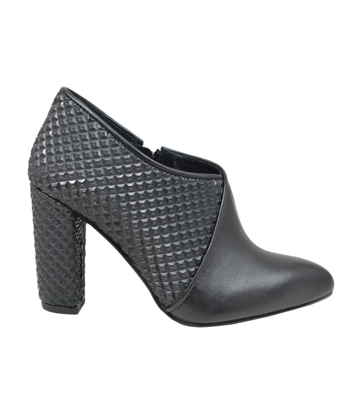 Lou booties Lucie