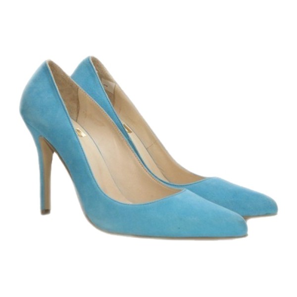 Lou pumps Mirela