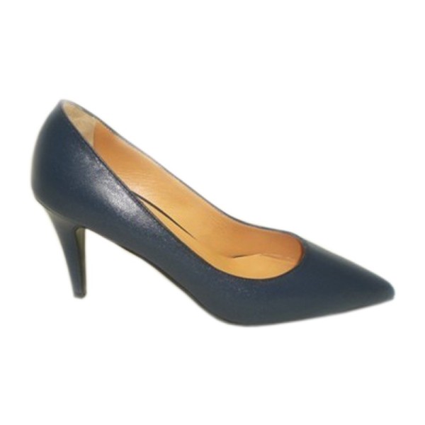 Lou pumps