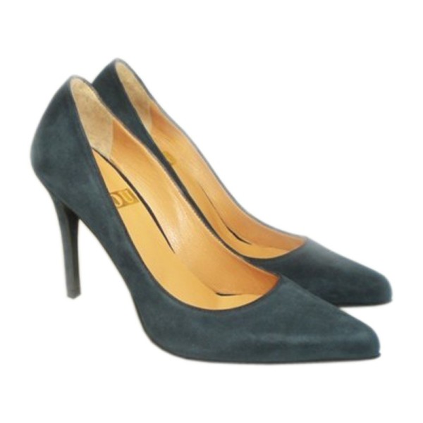 Lou pumps