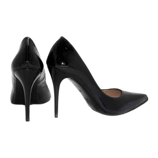 Lou pumps Mirela