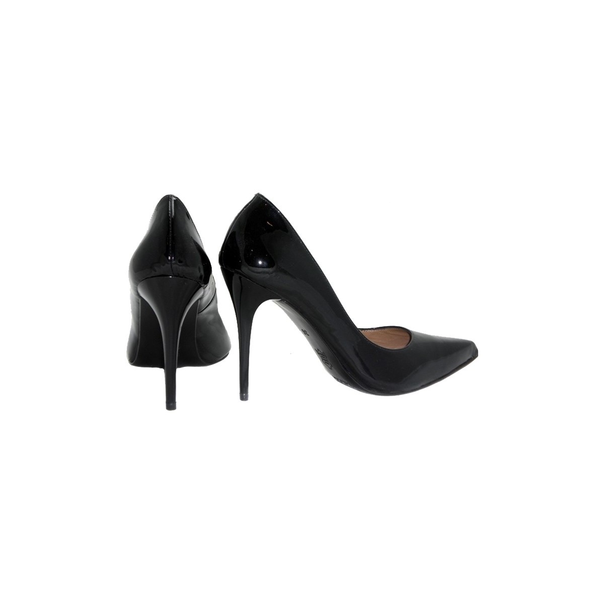 Lou pumps Mirela