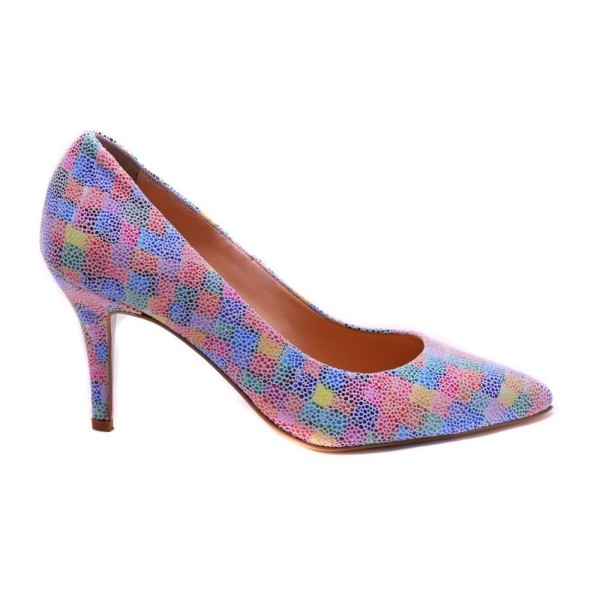 Lou pumps Marylin